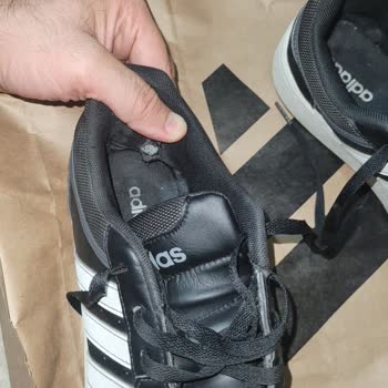 Adidas Ayakkabı Mağduriyetimden Ötürü Değişim Talep Ediyorum Acil