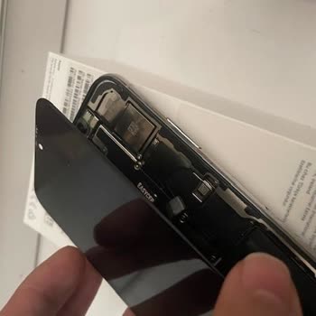 EasyCep Tamir Sonrası Kötü İşçilik Nedeniyle Telefon Parçalandı