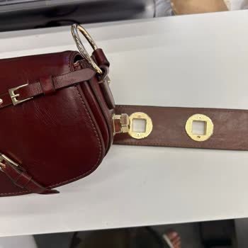 Manc Çanta Renk Farklılığına Rağmen İade Almaması