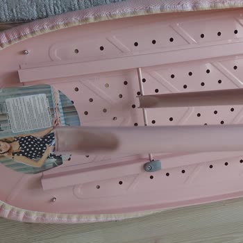 Perilla Ütü Masası Ayakta Durmuyor