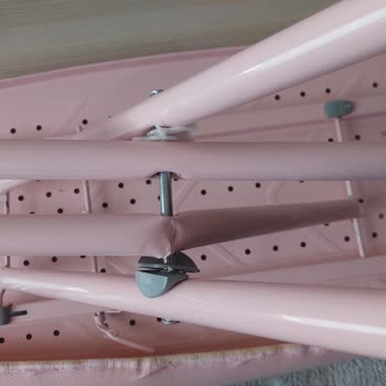 Perilla Ütü Masası Ayakta Durmuyor