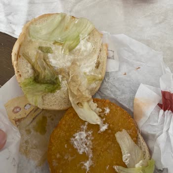 Burger King De Çürük Marul