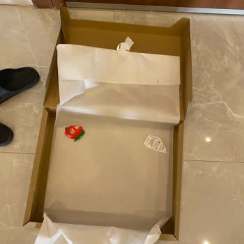 Zara Kusurlu Kullanılmış Ürün Gönderdi