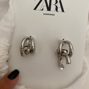 Zara Kusurlu Kullanılmış Ürün Gönderdi