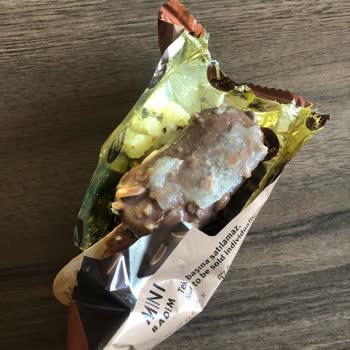 Magnum Erimiş Ezilmiş Buzlanmış Dondurma