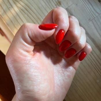 Aziza Kara Beauty Center İlgisiz Ve Hatasını Kabul Etmiyor