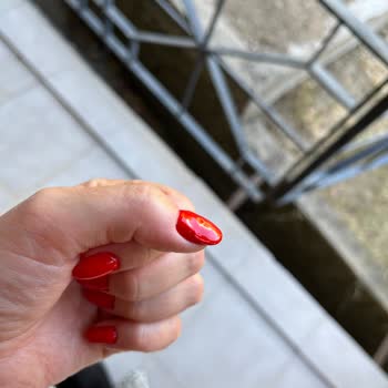 Aziza Kara Beauty Center İlgisiz Ve Hatasını Kabul Etmiyor