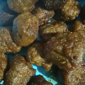 Keskinoğlu Misket Köfte Pişince Tadında Ekşilik Vardı Ve Lastik Gibi Kokuyor Du.