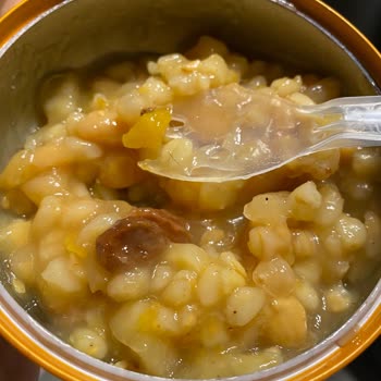 Yurt Konserve Yurt Marka Aşureden Kıl Çıktı