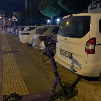Beam Scooter Kaldırımları İşgal Ediyor