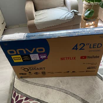 Onvo Marka 42 İnc Televizyon Kırık Çıktı
