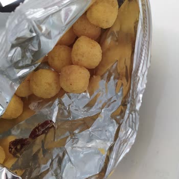 Star Krak Cips İçinden Ne Olduğu Bilinmeyen Siyah Cisim Çıktı