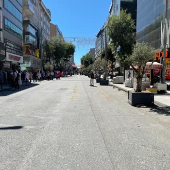 Ümraniye Belediyesi Ümraniye Çarşı Su Kapları Bulundurmuyor