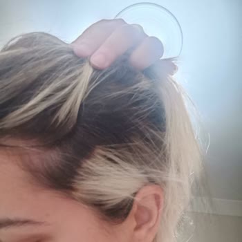 Şanzelize Kuaför (Bandırma) Saçımı Mahvettiler. Saçımda Her Renk Mevcut Sayelerinde