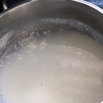 Pınar Et Ve Süt Tarihi Geçmediği Halde Bozuk Ürün