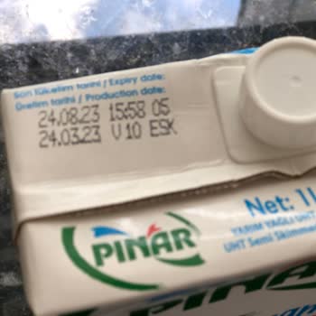 Pınar Et Ve Süt Tarihi Geçmediği Halde Bozuk Ürün