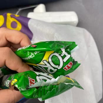 Eti Gıda Form Bisküvi Paket Ağızı Acık Şekilde Satılıyor