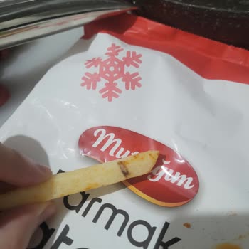 BİM Donuk Kızartmalık Patatesten Böcek Çıktı