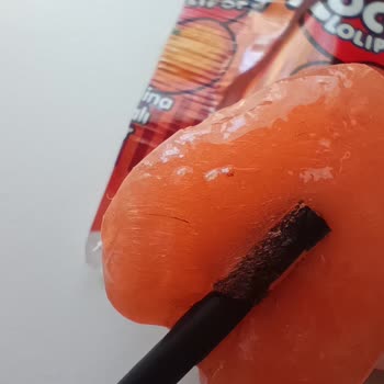 Rocco Şeker İçinden Kıl Çıktı