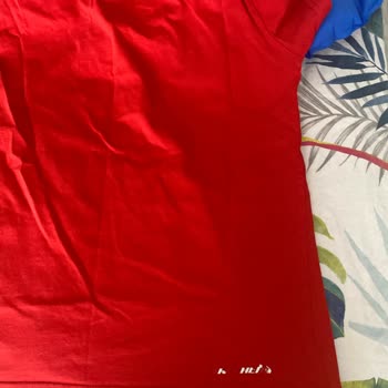 Skechers Ayakkabı Ve T-shirt 3-5 Kez Kullanımda Deforme Oldu