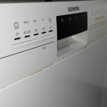 Siemens Bulaşık Makinesi Kapakta Boya Kabarması Ve Paslanma Sorunu