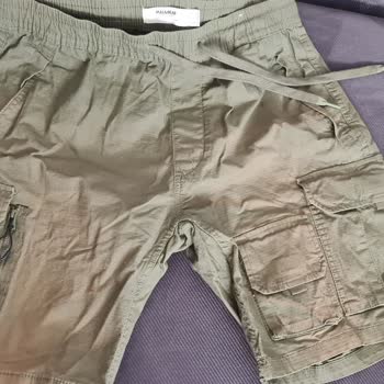 Pull & Bear İlk Yıkamada Renk Atan Şort