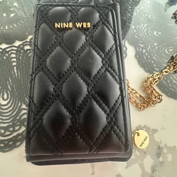 Nine West Çantanın T Harfi Düştü