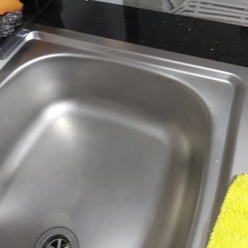 Teka Evye Çıkmayan Lekeler