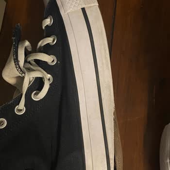 SuperStep Convers Spor Ayakkabı Tabanının Açılması