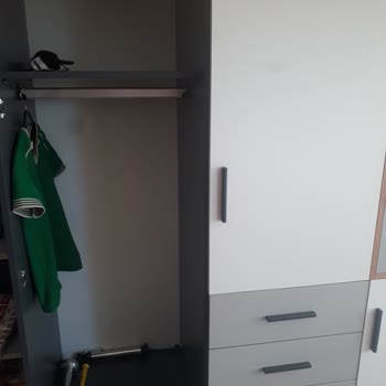 Caploonba Bebe İlgisiz Satış Elemanları