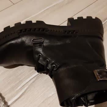 Ayakkabı Dünyası İlgisizliği Kalitesizliği Çözümsüzlüğü