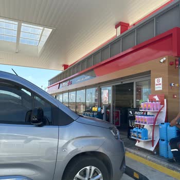 Petrol Ofisi Marketler'nde Paranın Kağıttan Olanı Makbul.