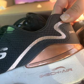 Skechers Forum Bornova 1 Aylık Ayakkabıda Gold Detayında Yeşerme