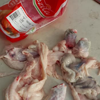 Şok Marketler Sok Markette Morarmış Lezita Marka Tavuk Satılıyor