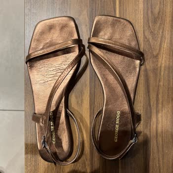 George Hogg Divarese İlk Kullanımda Deforme Olan Sandalet