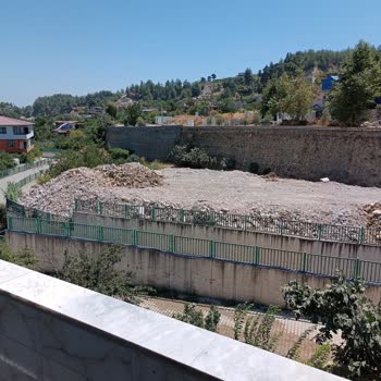 Deprem Molozları Yanlış Yere Dökülüyor