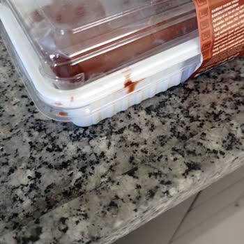 File Market Dondurma Siparişinin Erimiş Vaziyette Teslim Edilmesi