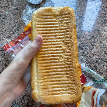 Kesilmemiş UNO Tost Ekmeği