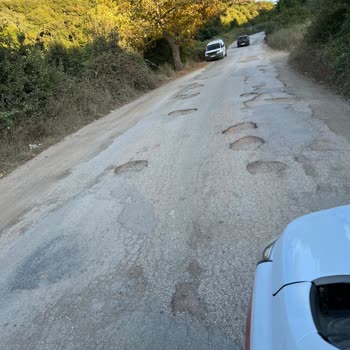 Mudanya Belediyesi Eğerce Mahallesi Bozuk Asfalt