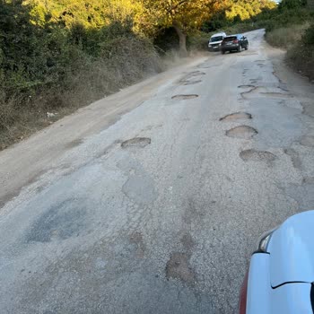 Mudanya Belediyesi Eğerce Mahallesi Bozuk Asfalt