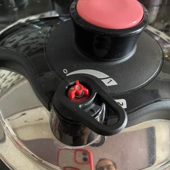 Korkmaz Mutfak Eşyaları Korkmaz Vita A158 Düdüklü Tencere Arızası