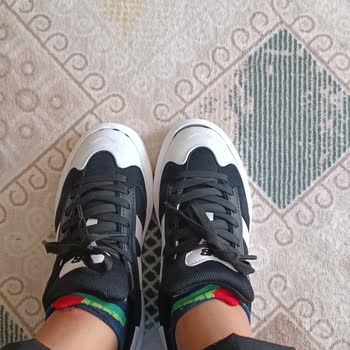 Shelook Ayakkabı Yırtık Geldi