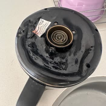 Homend Konuşan Çaycı Patladı.