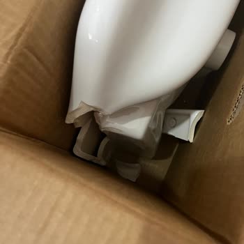 Koçtaş Banyo Dolabı Kırık Geldi