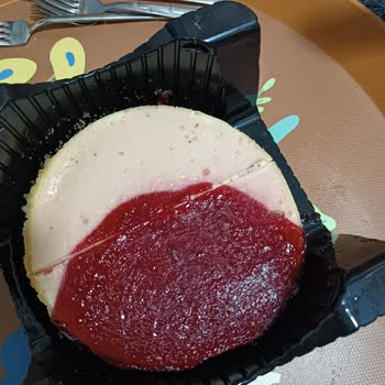 BİM Ma Sente Cheesecake Üstü Dökülmüş