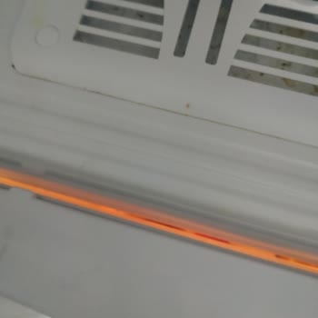 Özel Servis (444 55 25) Dolabımın Kapağının Lastiklerini Yapamadılar