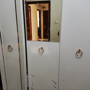 Hilal Mobilya (İstanbul)  Aldığım Ürü Yok Teşhir Ürünü Yollandı