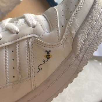 Sneaks Up-Adidas Forum Model Ayakkabıda Soyulma, Yırtılma Oldu