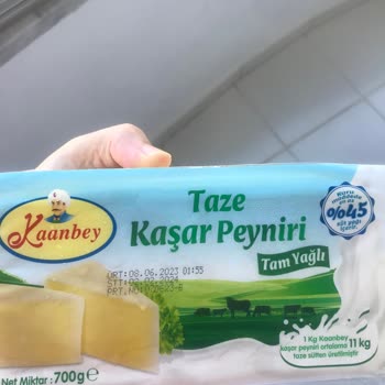 Kaşar Peynirinden Kıl Çıktı