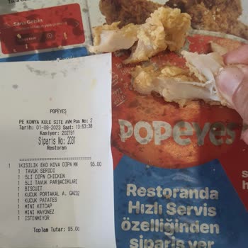 Popeyes Terbiyeli Ama Çiğ Tavuk